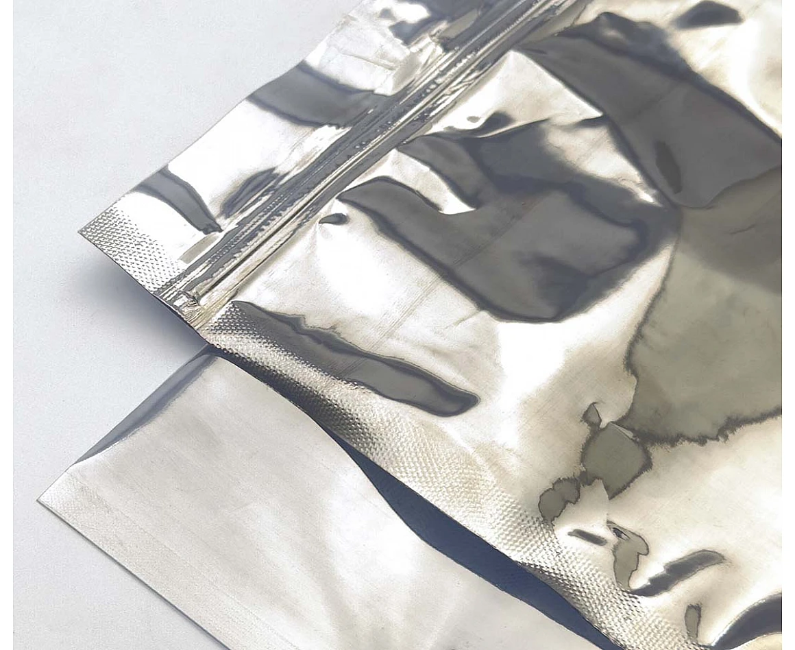 Антистатический пакет с zip-защелкой 152х254 мм